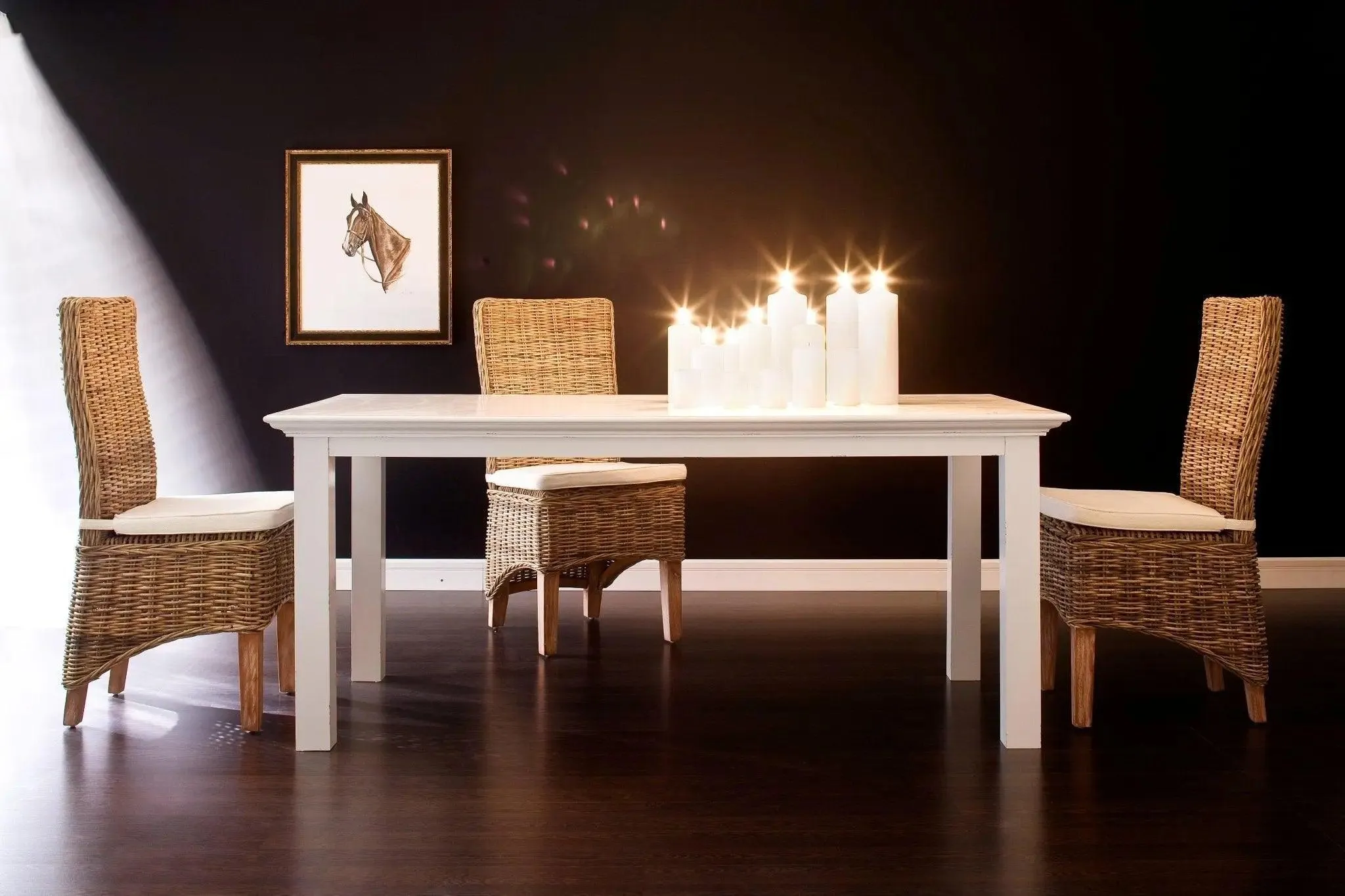 NovaSolo Dining Table
